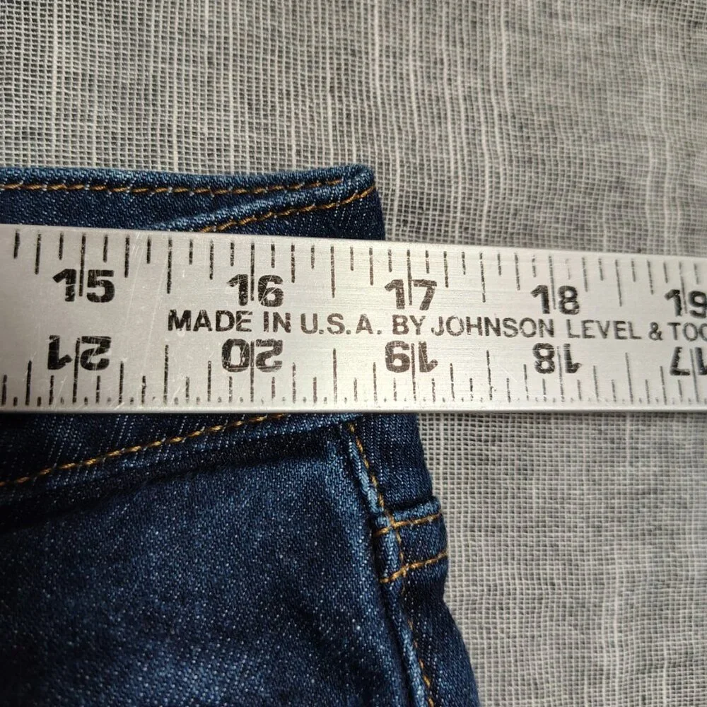 Levi's Premium Jeans Men's Size 34x32 Dark Wash Indigo 541 Athletic Tapered Leg‎